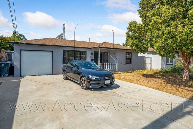 Photo - Spacious 3-Bedroom Torrance Home with Private Yard & Modern Interior