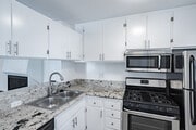 1BR, 1BA - 11730 Sunset Blvd Apartments