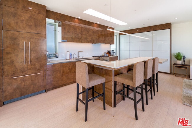 Photo - 18223 Coastline Dr