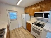 Photo - Charming and Bright 2 bed 1 bath in Point ... Apartment Unit 3143 Macaulay Street