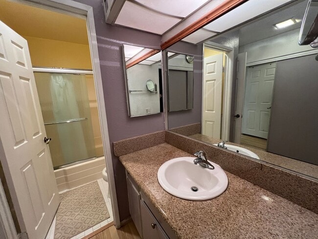 Photo - Park Villa South Studio with Murphy Bed