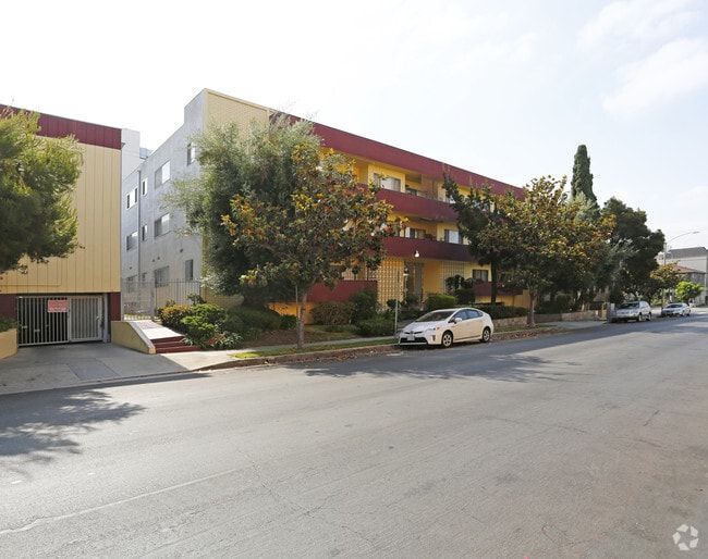 740 S. St. Andrews Pl. - 740 S. St. Andrews Pl. Apartments