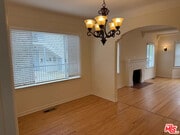 Photo - 617 W Glenoaks Blvd