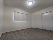 Photo - Wilshire Crest Apartments