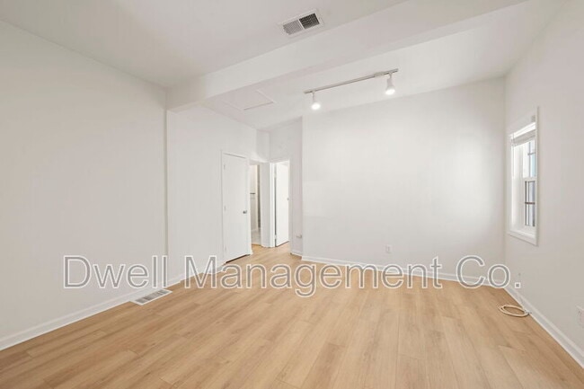 Photo - 8451 La Mesa Blvd Unit 1