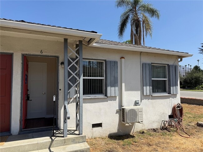 Photo - 901 N San Gabriel Ave Apartment Unit 6