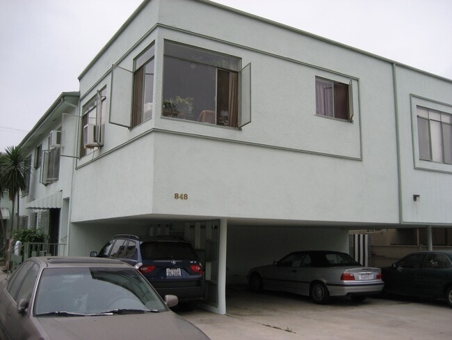 Building Photo - 848 S Sherbourne Dr