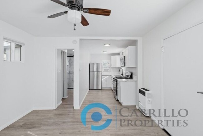Photo - 4853 Mansfield St Condo