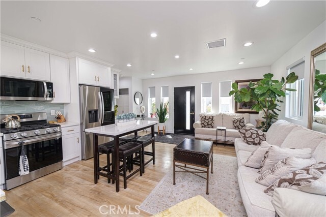 Photo - 3457 W 75th St