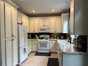 Photo - 580 Fenwick Way