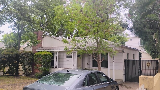 Photo - 14248 Friar St House