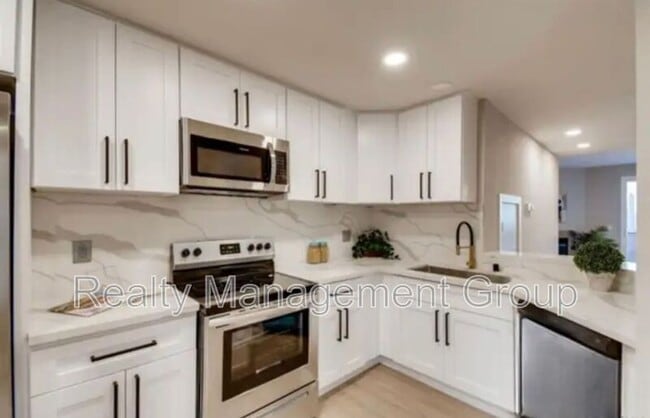 Photo - 13801 Pinkard Way