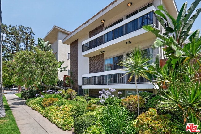 Photo - 184 N Crescent Dr