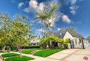 Photo - 449 S Citrus Ave House