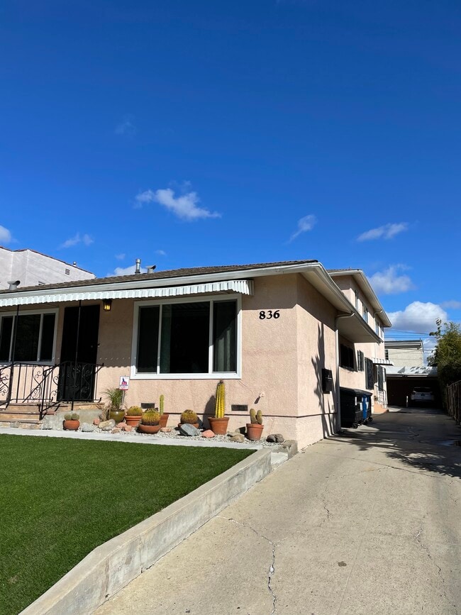 Location! Location! Location! - 836 N Fuller Ave Unit 1