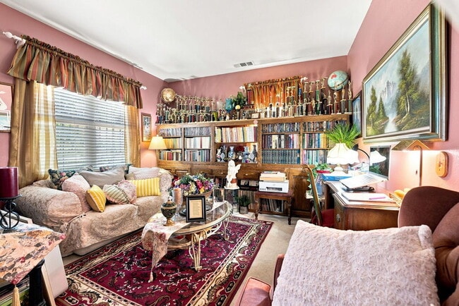 Photo - Spacious 4-Bedroom Home in Lancaster