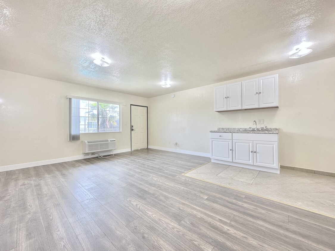 Floor Plan - Bachelor