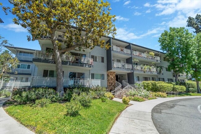 Photo - 12035 Beverly Blvd Condo Unit #1F