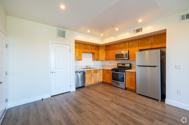 1BR, 1BA - 850SF - Dining Room - 7118 Amigo Casa