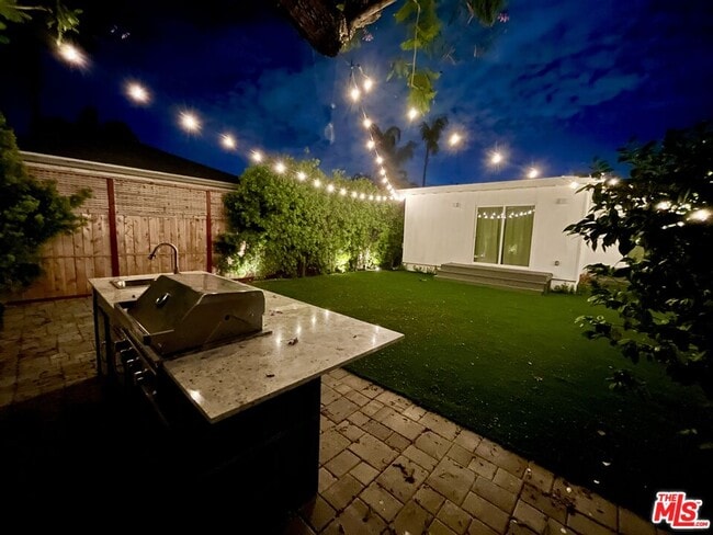 Photo - 1825 Stearns Dr