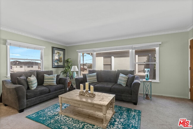 Photo - 831 Austin Ave Unit 5