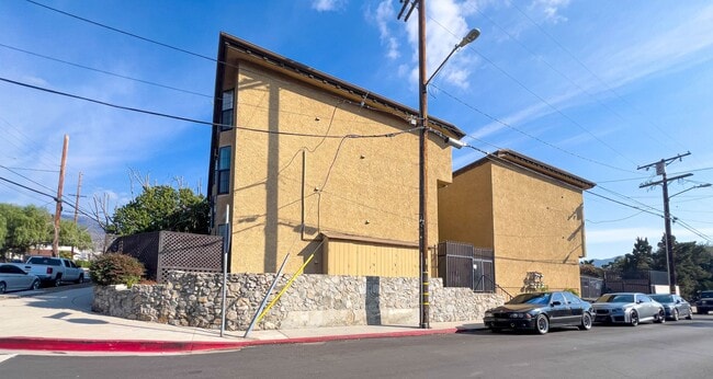 Photo - 10256 McClemont Ave Unit 204