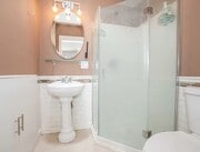 Photo - 17507 Emelita St House Unit Studio