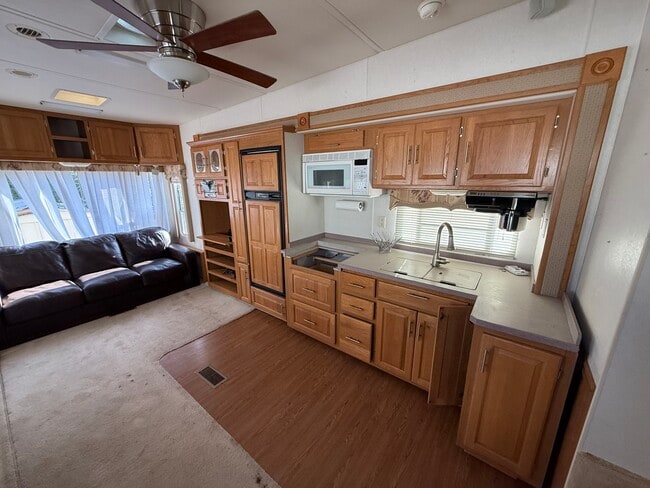 Photo - 70 Janesta St House