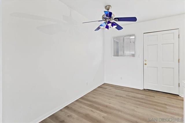 Photo - 4885 Cole St