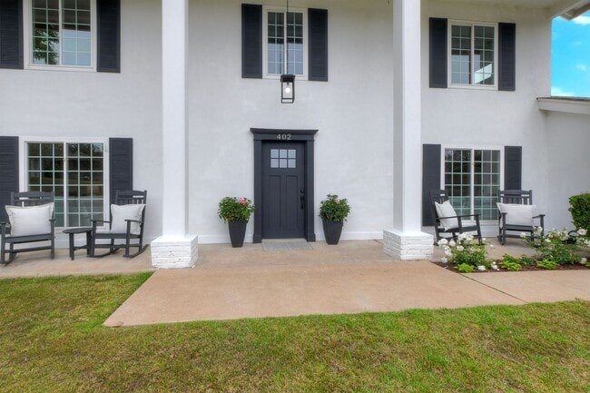 Building Photo - Coastal Living at Its Finest in Leucadia Rental