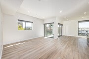 2BR, 2BA - 900SF - Living Room - Onyx154 Apartments