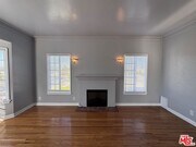 Photo - 1722 W 79th St