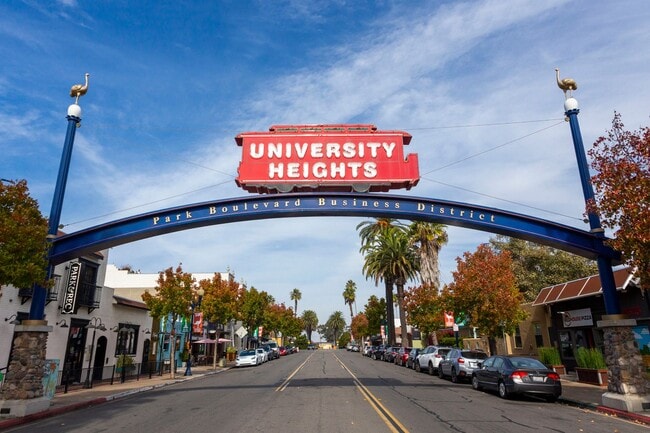 Charming 2 Bedroom in University Heights w... - Charming 2 Bedroom in University Heights w... Apartment Unit 4341