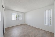 Photo - 6907 Whitsett Ave Unit 113
