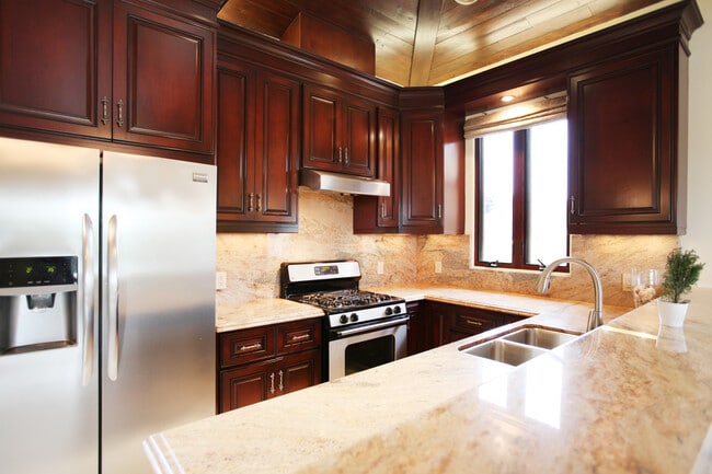 Photo - Luxury 3 bed 3 bath home available for ren...