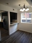 Photo - 4 Bedroom Townhouse - Ideal for Chapman St...