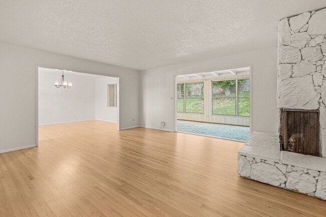 Photo - 9351 La Suvida Dr