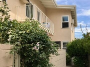 charming garden building - 1318 N Martel Ave Apartments Unit 6