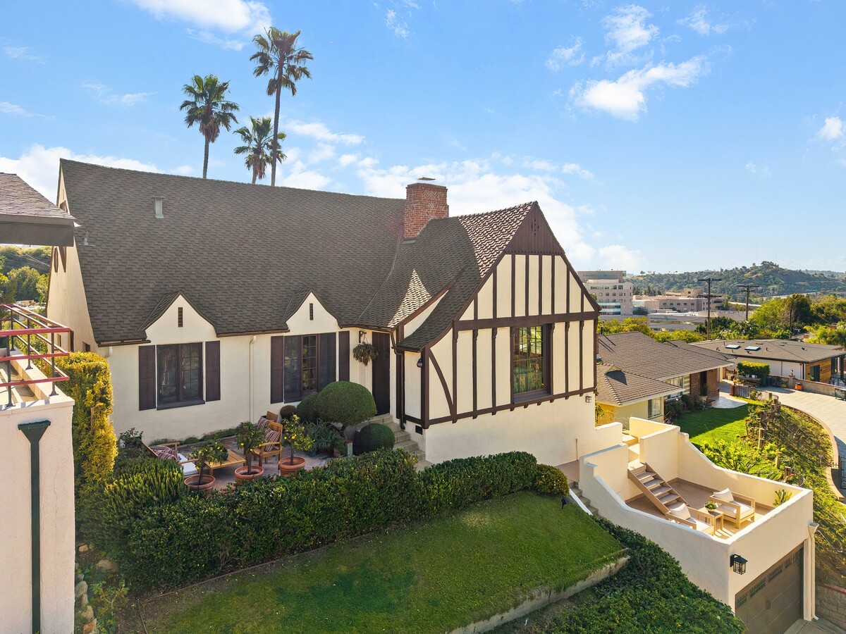 Photo - 755 Luton Dr