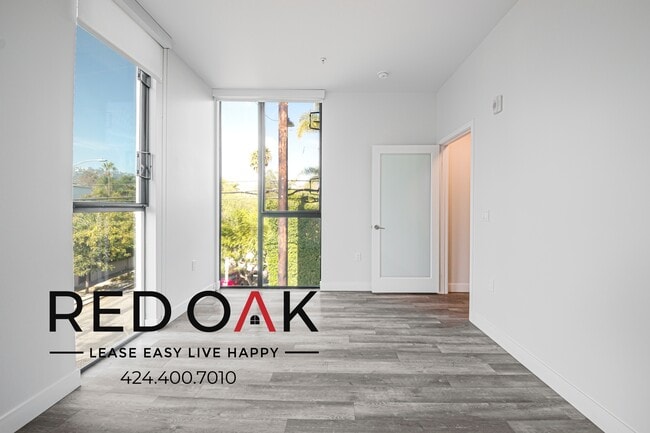 Photo - 700 N Spaulding Ave Unit 211