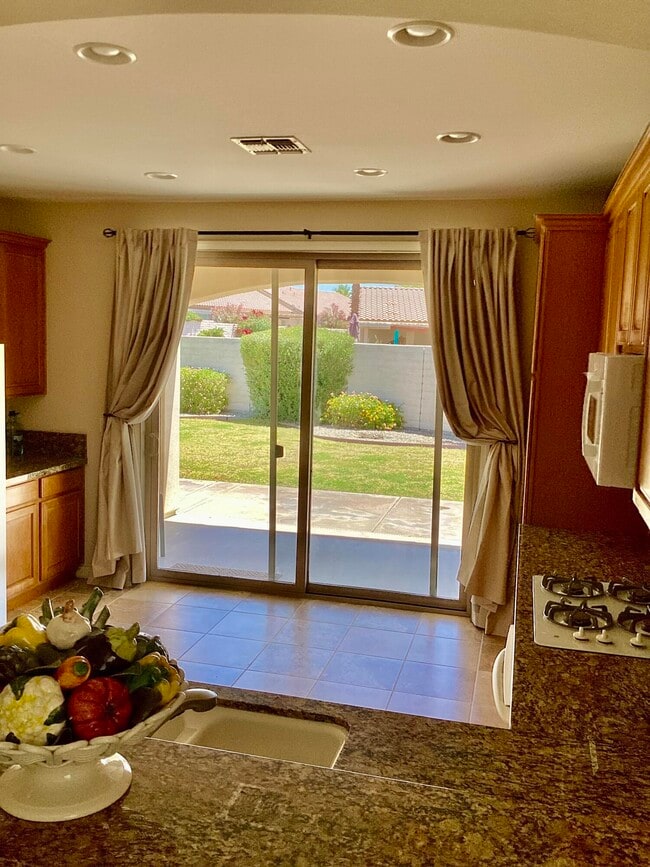 Photo - 41444 Via Arleta