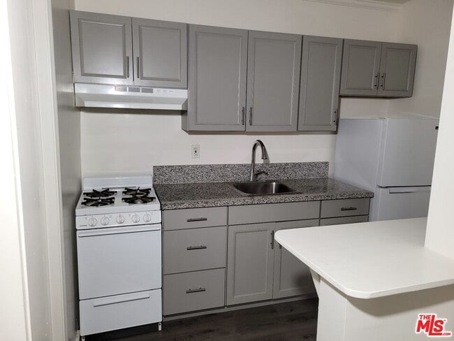 Photo - 639 Cochran Ave Unit 109