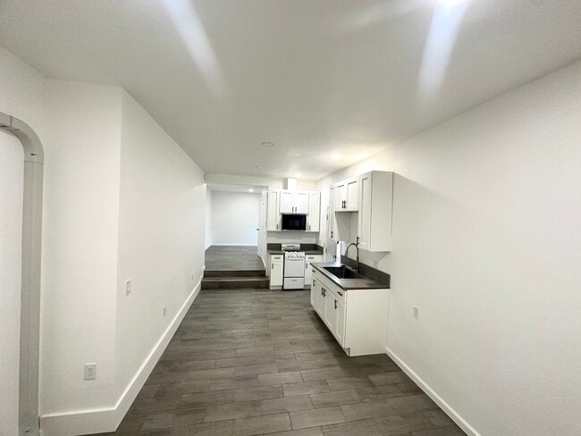 Photo - 908 Orange St Unit B