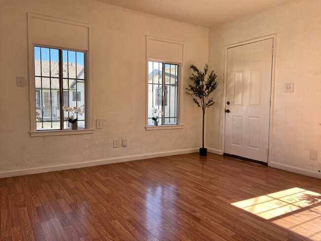 Photo - 2209 S Ridgeley Dr