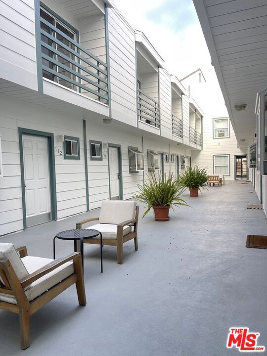 Photo - 11738 Mayfield Ave Unit 103