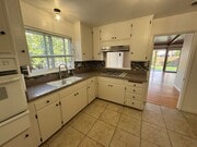 Photo - 3 Bedroom Single Level Home in Foothills o...