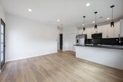 Photo - 3954 Armstrong St