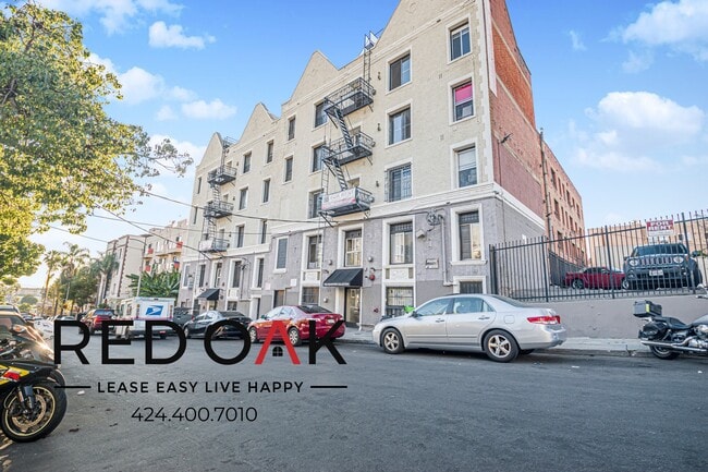 Photo - 425–427 S. Grand View St Unit 5502