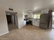 Photo - 419 E Sycamore St Apartment Unit D