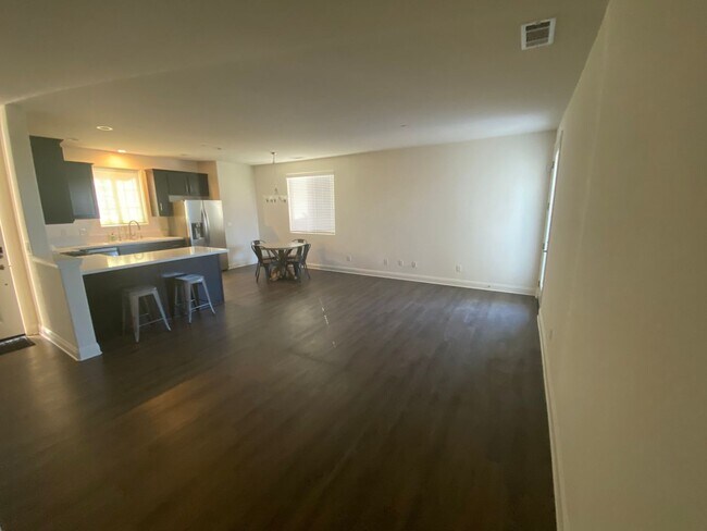 Photo - 4469 Hacienda Dr